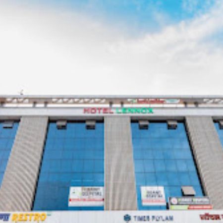 Lennox Hotel , Surat Exterior foto